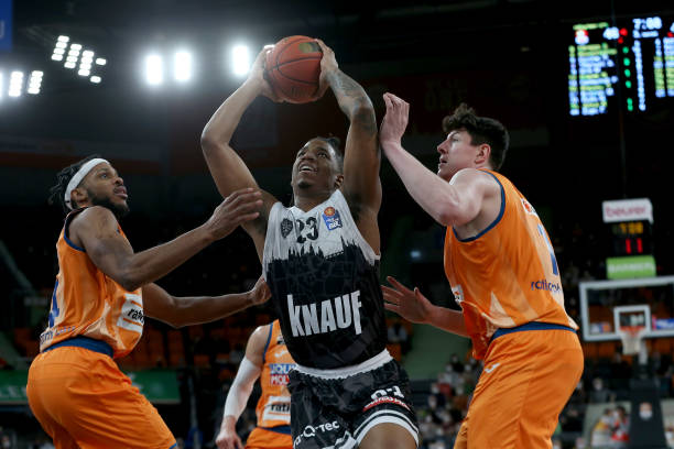 虽然稍逊于 虽然稍逊于