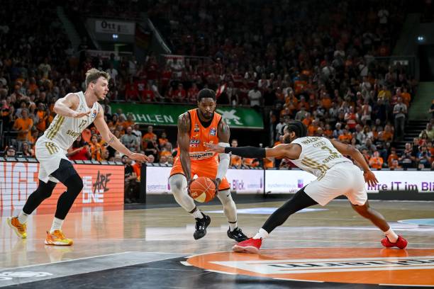 法国前锋克 法国前锋克